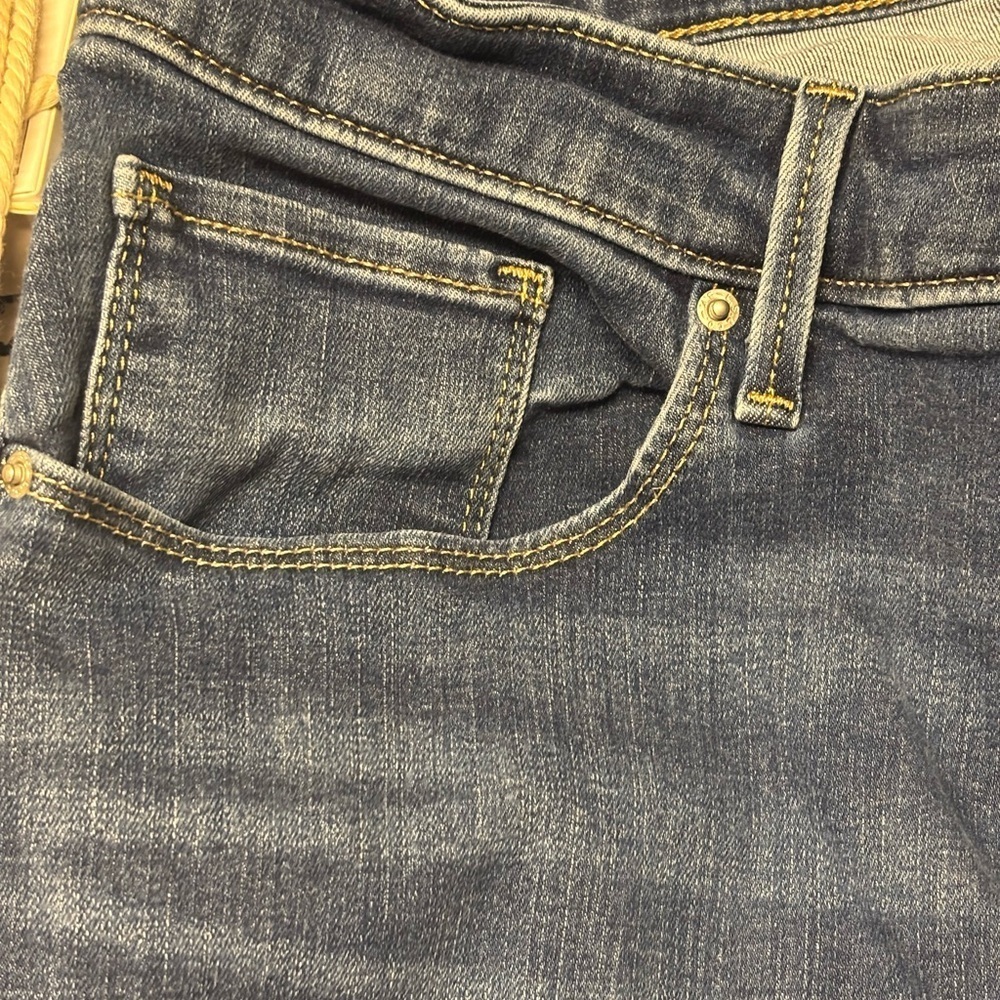 Classic Levi's Women's Dark Blue Mid Rise Skinny Jeans | Size 16 - Picture 8 of 11